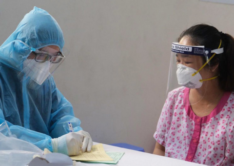 Phụ nữ mang thai và đang cho con bú được tiêm vaccine Covid-19