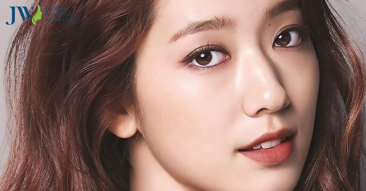 Mũi chẻ là gì? Hậu vận người có dáng mũi chẻ có tốt không?
