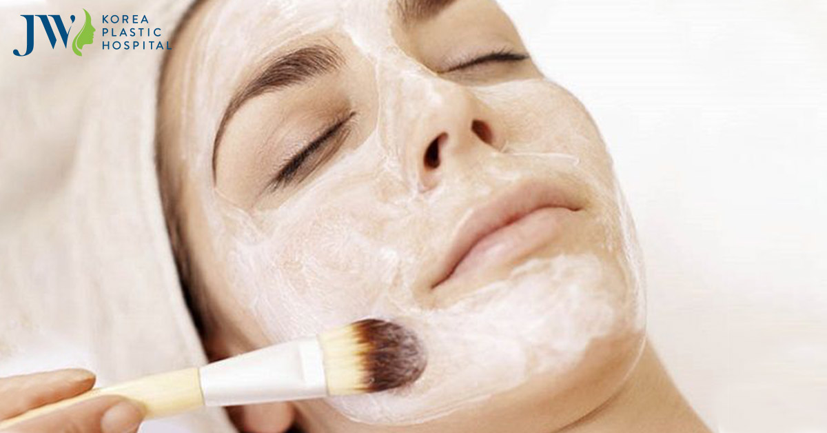 Cách đắp mặt nạ sữa chua không đường cho da sáng mịn màng