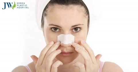 Cách trị mụn cám ở mũi tại nhà triệt để mũi láng mịn