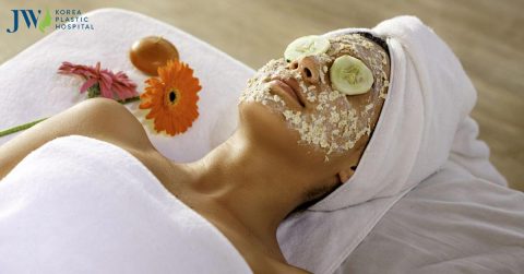 Cách đắp mặt nạ yến mạch loại bỏ nám, tàn nhang tức thì