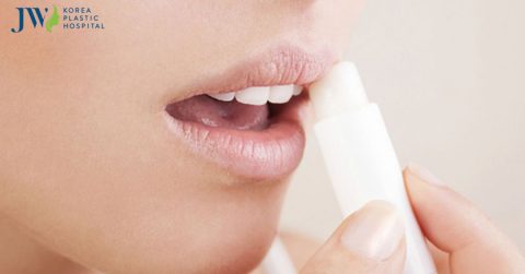Cách trị thâm môi tại nhà thần tốc chỉ trong 7 ngày