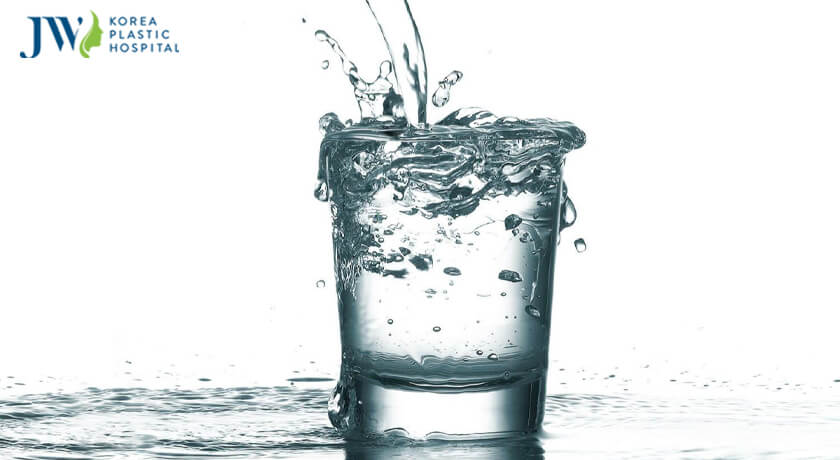 Nước uống giảm mỡ cơ bản: nước lọc