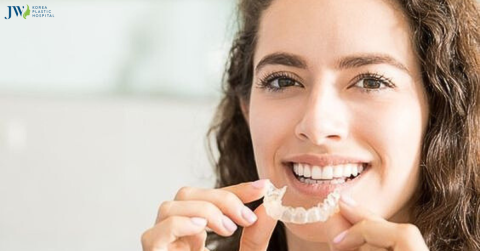 Ưu điểm vượt bậc của niềng răng trong suốt AI là gì