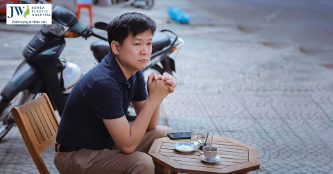 TS.BS Nguyễn Phan Tú Dung cậu học trò đứng chót bảng, trở thành bác sĩ nổi tiếng Sài Gòn sau 2 lần rớt y khoa nhờ bố làm điều này