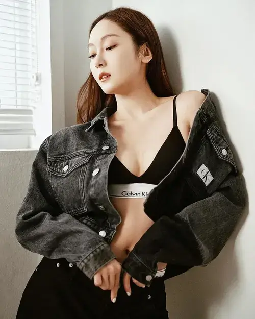 jessica_jung_sau_khi_phau_thuat_lam_nguoi_mau_top_20_gai_xinh