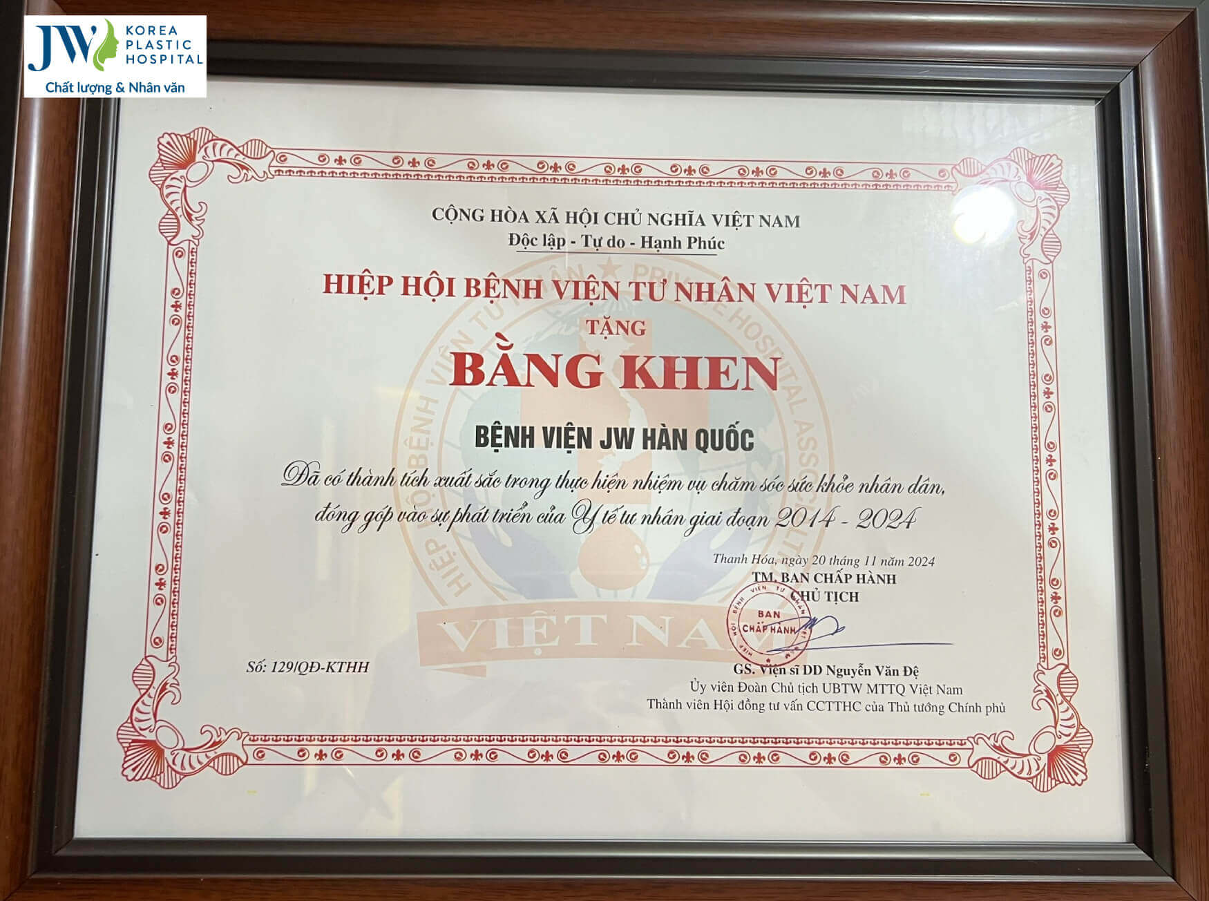 bang khen benh vien JW