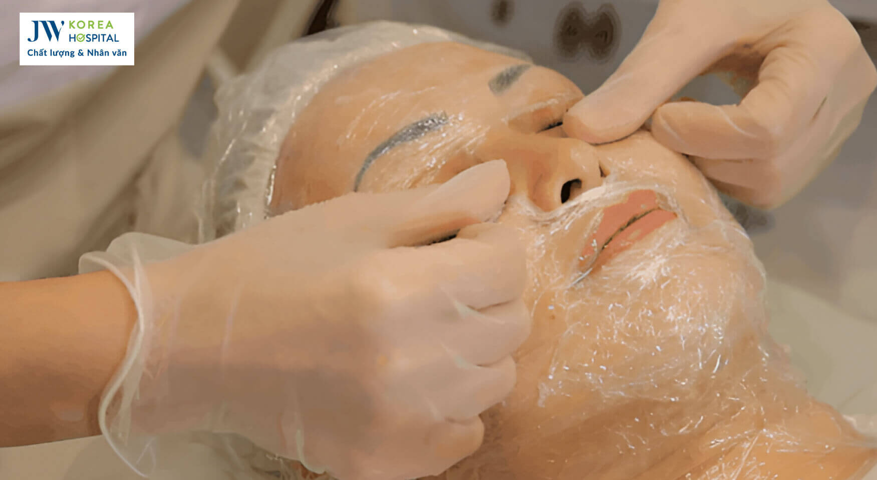 lam-sach-da-khi-tiem