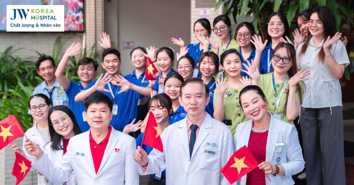 Bệnh viện JW rộn ràng không khí Đại lễ 30/4 – Đồng hành cùng niềm tự hào dân tộc