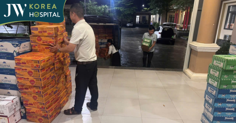 Bệnh viện JW quyên góp khẩn cấp 150 triệu đồng đợt 1 cùng miền Trung vượt qua bão lũ