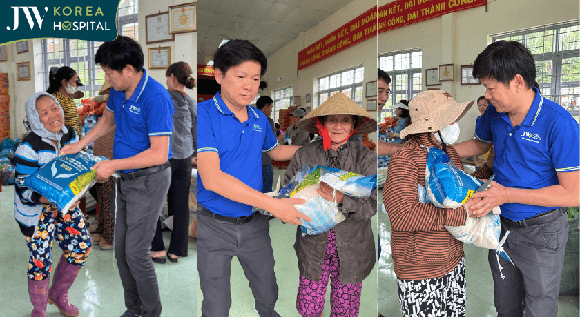 Bà con Tuy An vui mừng khi nhận được cứu trọ từ Bệnh viện JW