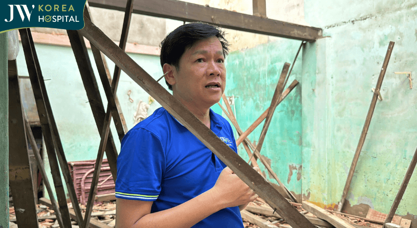 bác sĩ tú dung đau long khi thấy nhà cửa đỗ nát