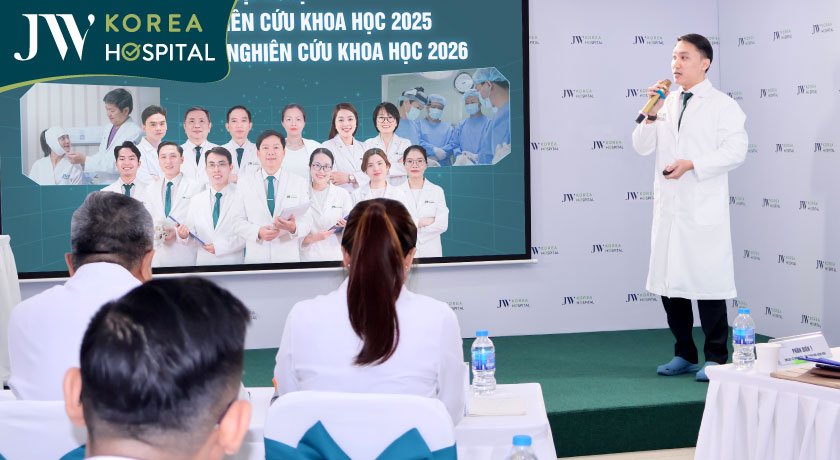 bác sĩ JW báo cáo đề tài nghiên cứu khoa học tại hội nghị tổng kết và thẩm định đề tài nghiên cứu khoa học 