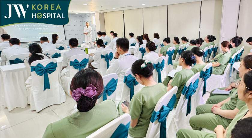 Bác sĩ, điều dưỡng và cán bộ chuyên môn tham gia đầy đủ hội nghị tổng kết và thẩm định đề tài nghiên cứu khoa học tại bệnh viện JW