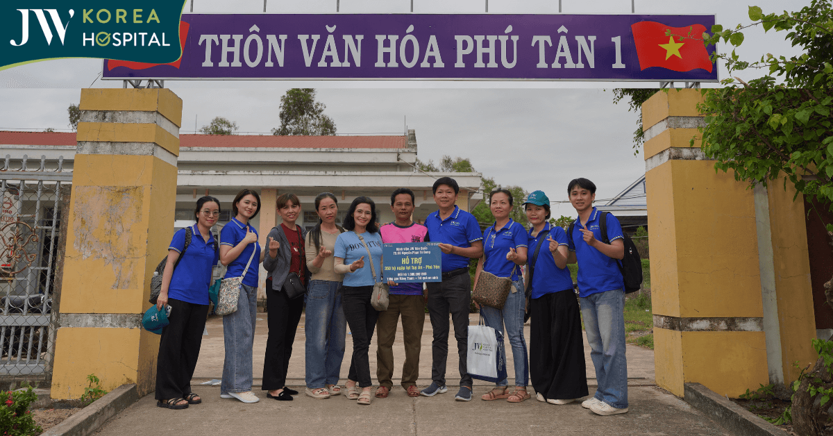 Bệnh viện JW hỗ trợ hơn 500 triệu cho bà con Phú Yên khắc phục sau bão lũ lịch sử