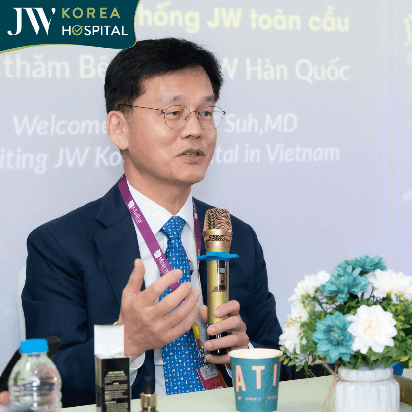 Dr Man Koon Suh chia sẻ về công nghệ Exosome tại JW