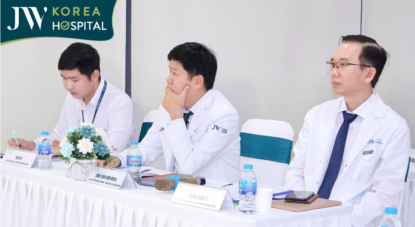 bác sĩ Tú Dung góp mặt trong hội đồng thẩm định đề tài nghiên cứu khoa học 