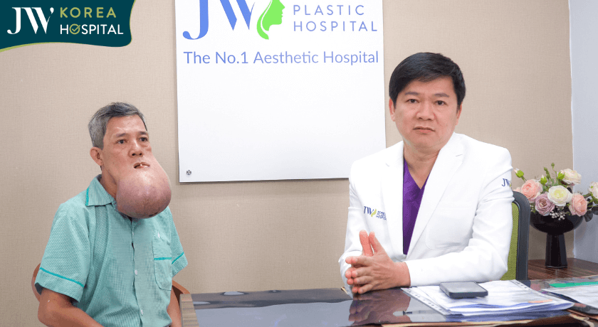 Khối U vùng cằm khiến bác sĩ Tú Dung đau đầu