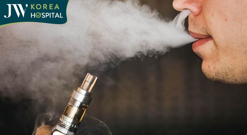 Hút thuốc lá điện tử vape có thể gây ung thư phổi như thuốc lá truyền thống