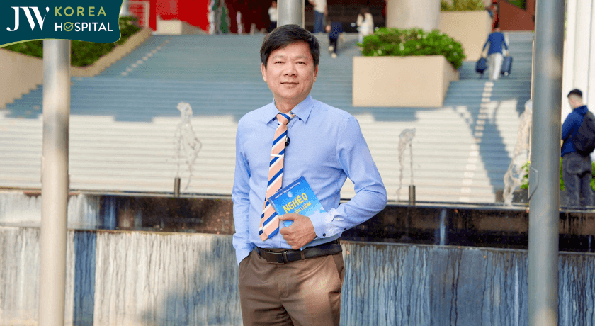 bác sĩ tú dung tham gia chương trình Nâng bước thủ khoa 2025