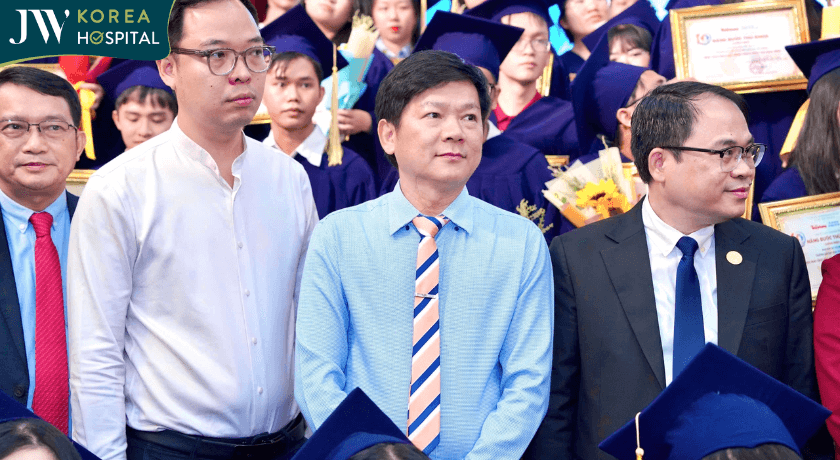 bác sĩ tú dung tham gia chương trình Nâng bước thủ khoa