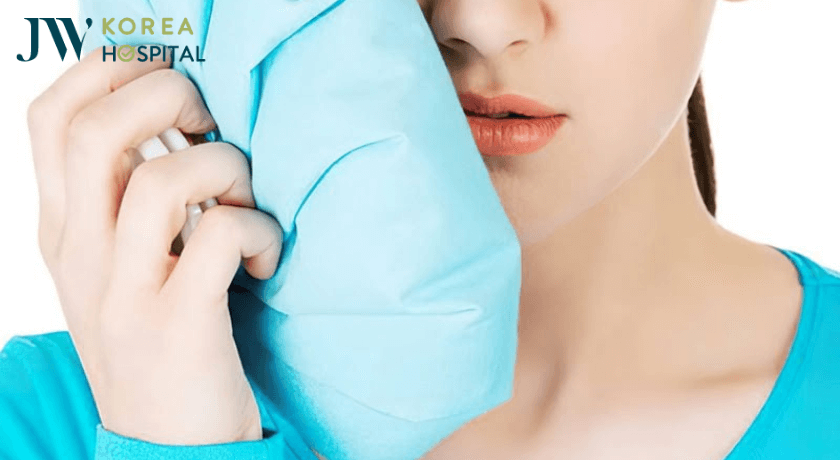 chườm đá giảm sưng