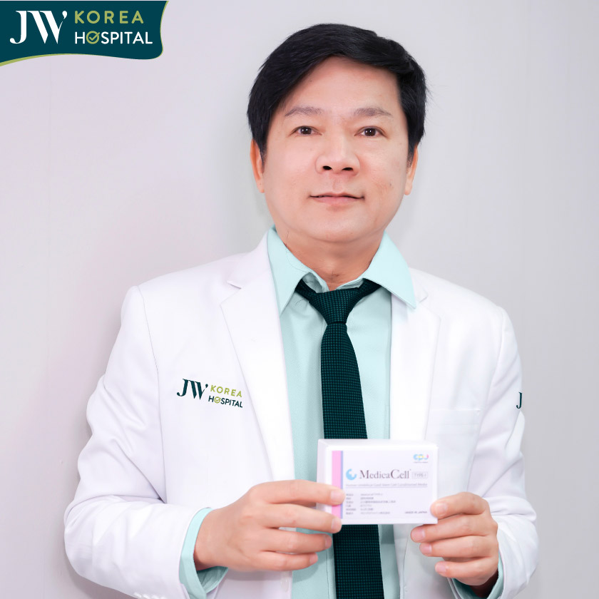 Quy trình truyền liệu trình JW Wellness trong môi trường bệnh viện dưới sự theo dõi sát sao từ đội ngũ bác sĩ của bệnh viện JW