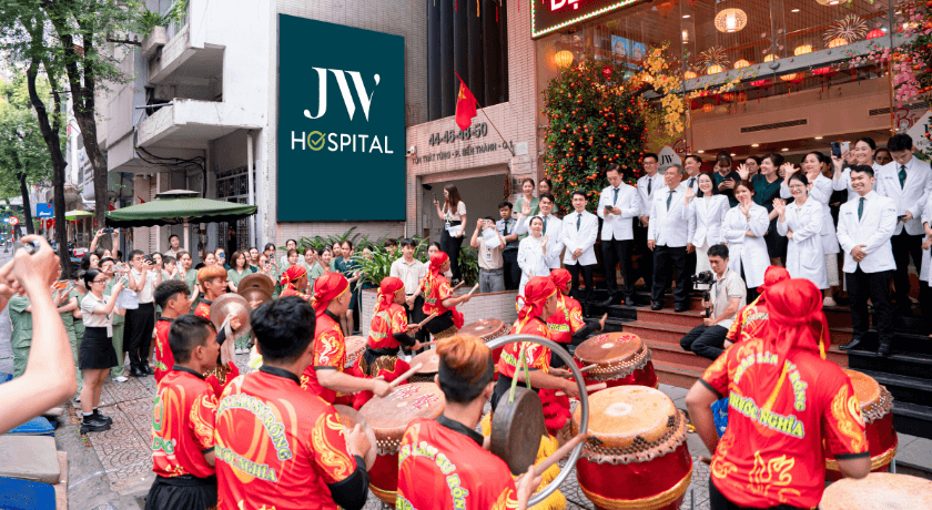 đoàn trống mở màn chúc bệnh viện jw khai trương hồng phát