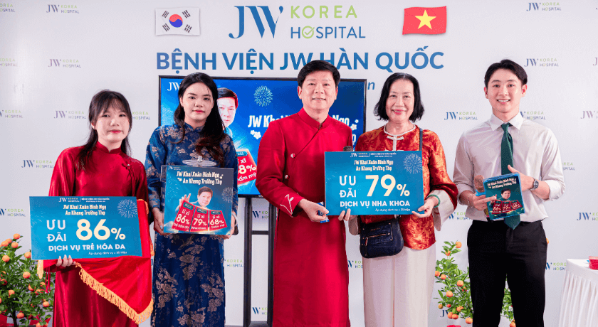 Khách hàng nhận ưu đãi 79% dịch nha khoa 