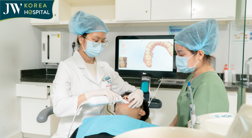 soi khám răng kĩ lưỡng