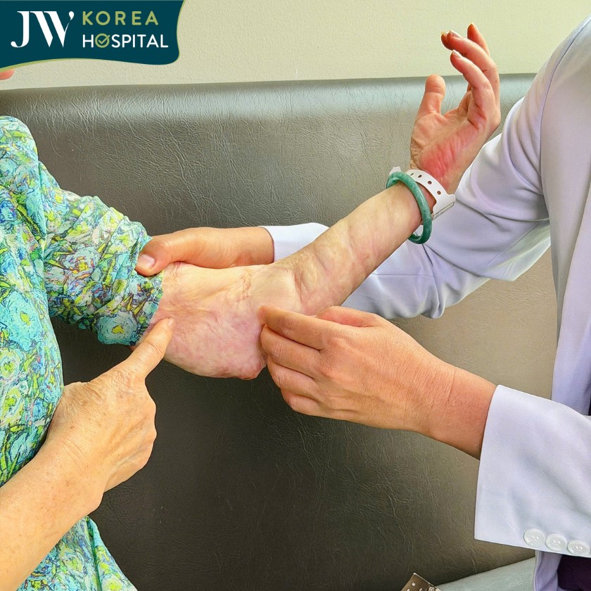 Vết bỏng do bom để lại trong chiến tranh Việt Nam của em bé Napalm 