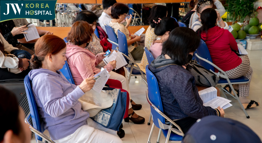 Hơn 500 khách hàng đến tham dự sự kiện ra mắt công nghệ mới J Plasma thẩm mỹ không phẫu thuật 