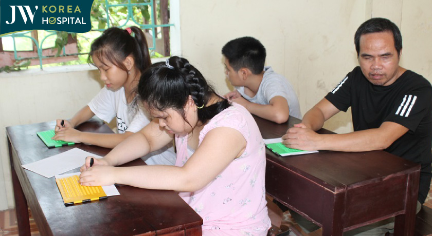 lớp học chữ dành cho người mù