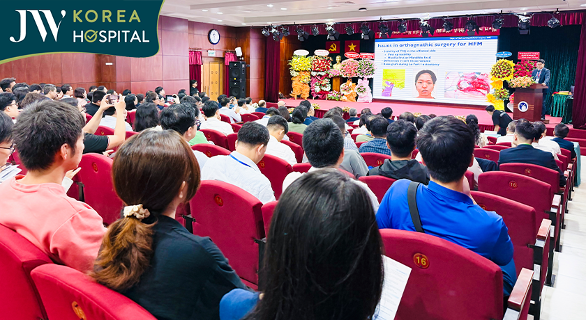 TS.BS Nguyễn Phan Tú Dung tham gia hội nghị cập nhật kỹ thuật phẫu thuật hiện đại