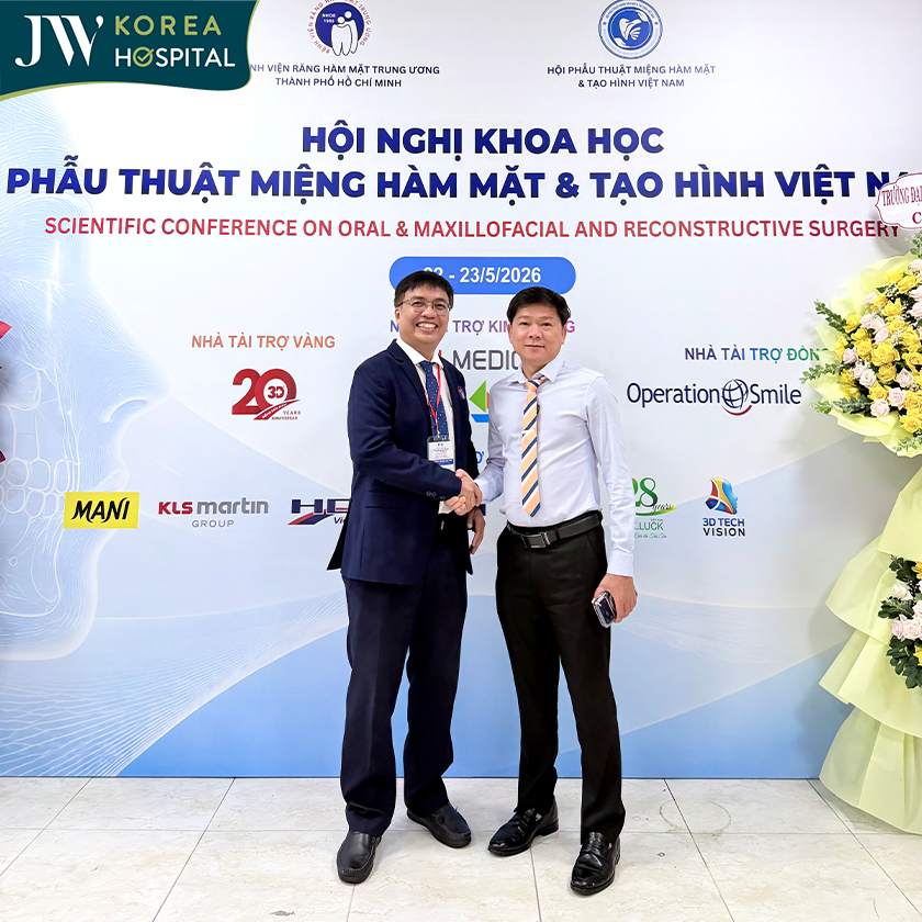 Bác sĩ Tú Dung cùng nhiều chuyên gia tham dự hội nghị thẩm mỹ chuyên sâu tại Việt Nam