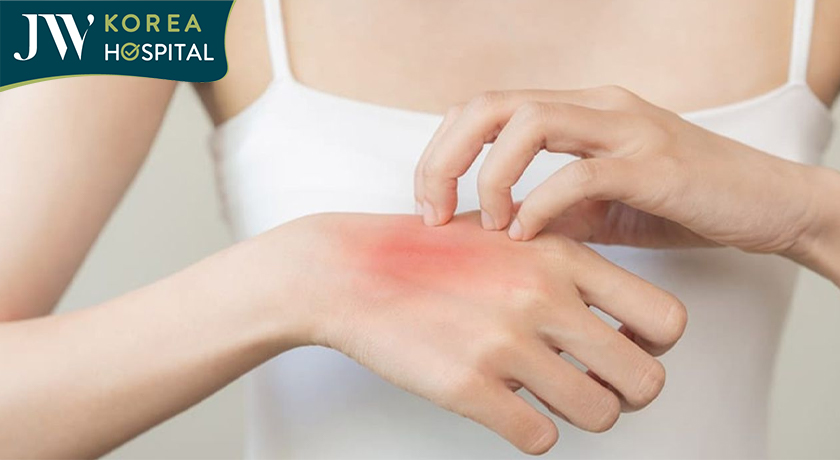 ngứa ngáy nhiều về đêm cũng là một trong những dấu hiệu suy thận 
