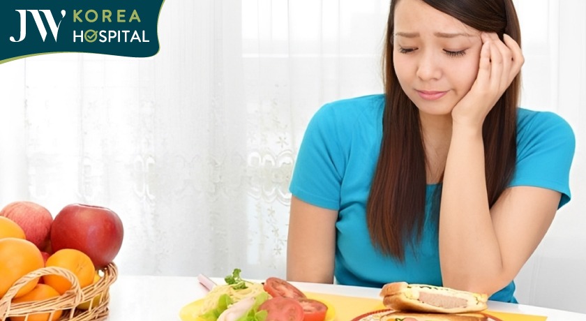 chán ăn do cơ thể mệt mỏi không muốn nạp thực phẩm khi mắc ung thư gan