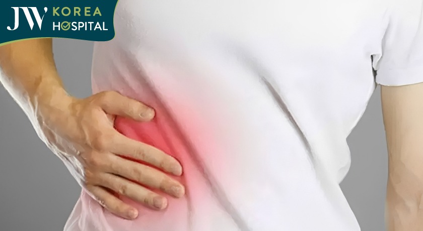 Đau vùng hạ sườn phải là một trong những dấu hiệu ung thư gan
