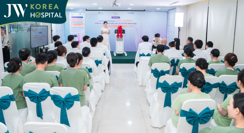 Các chuyên gia trong và ngoài nước tham dự hội thảo chuyên môn về công nghệ J-Plasma tại Bệnh viện JW