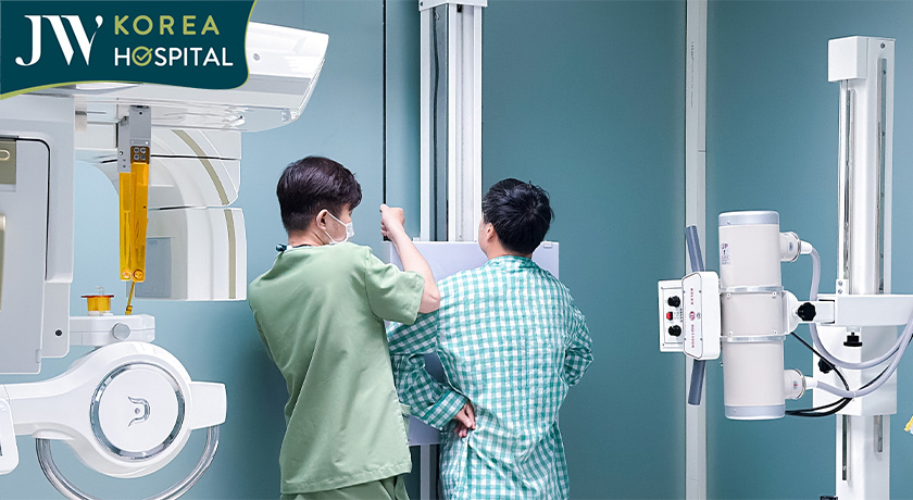 Quá trình chụp hình X quang tại Bệnh viện JW