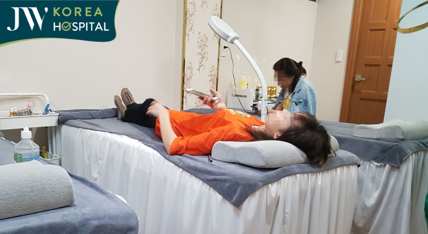 Không tiêm chất làm đầy để nâng ngực tại cơ sở thẩm mỹ không phép