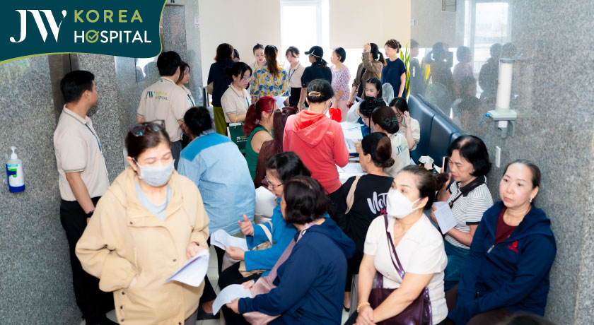 Không khí nhộn nhịp tại Đại tiệc Sinh nhật 26 năm Bệnh viện JW với hàng trăm khách hàng tham dự
