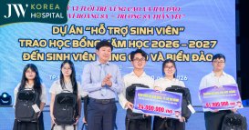 Bác sĩ Tú Dung đồng hành cùng hai dự án “Ươm mầm tương lai” và “Hỗ trợ sinh viên