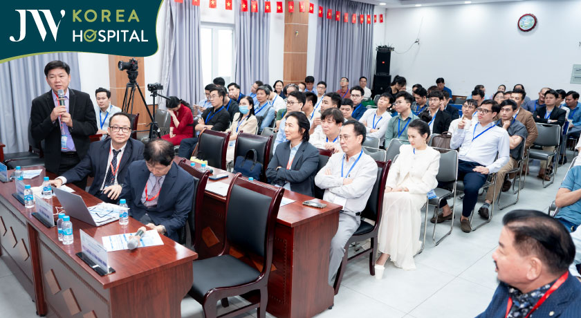 Bác sĩ Tú Dung tham gia hội thảo quốc tế về phẫu thuật tạo hình thẩm mỹ mũi