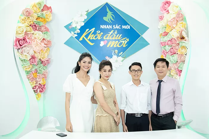HOT: Thêm một Hoa hậu “vỡ oà” trước vẻ điển trai của Thạc sĩ xe ôm