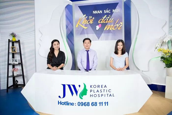 Nam Anh bất ngờ khi nghe Diễn viên hài Việt Trang công khai chuyện sửa mũi