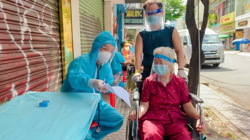 tiêm vaccine