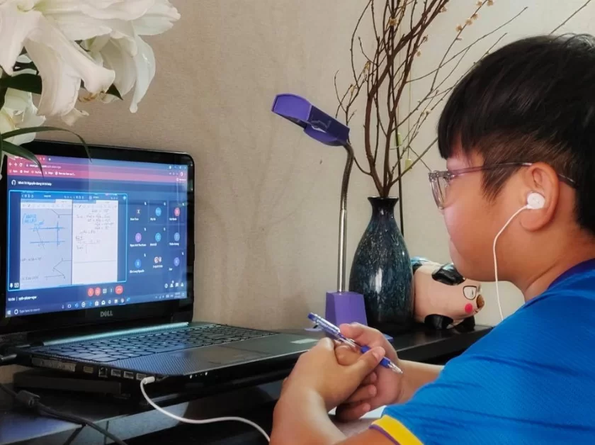 Duy trì việc học online