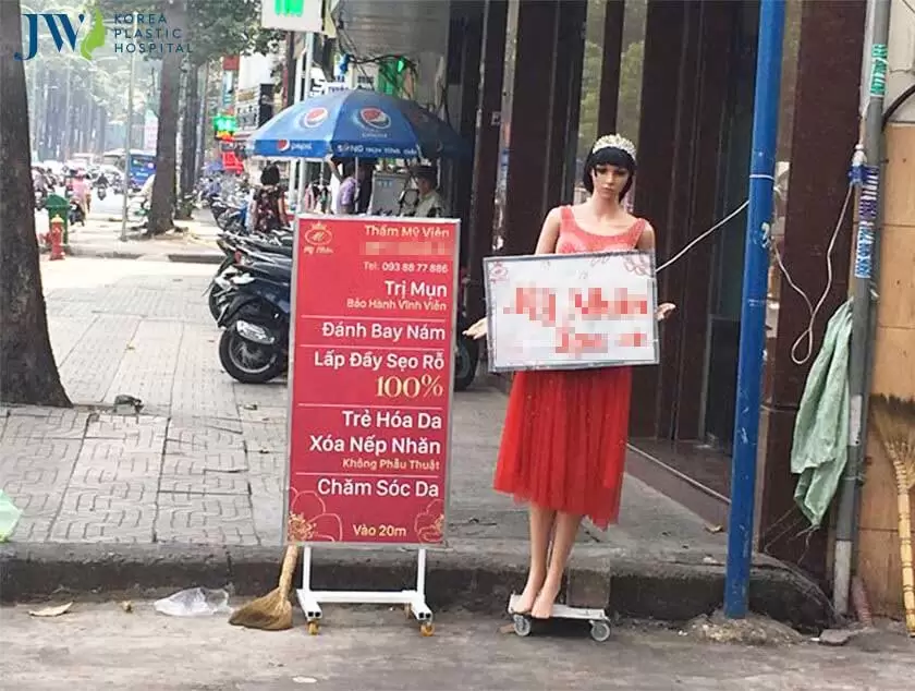 spa chui ngang nhiên quảng cáo