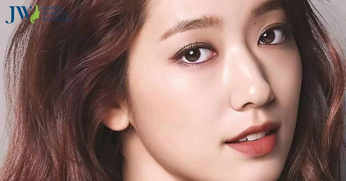 Mũi chẻ là gì? Hậu vận người có dáng mũi chẻ có tốt không?